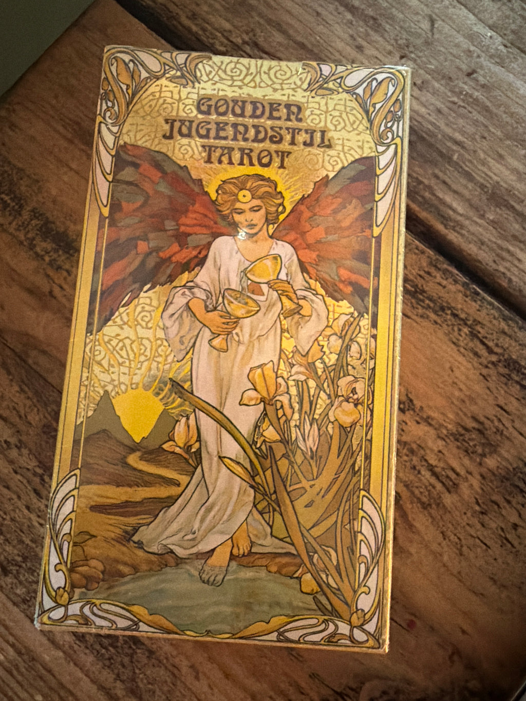 Golden art nouveau tarot