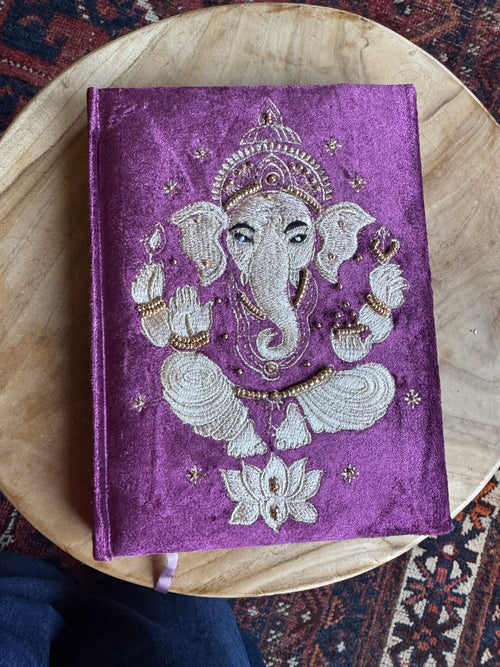 Notitieboek fluweel – Ganesha 💜