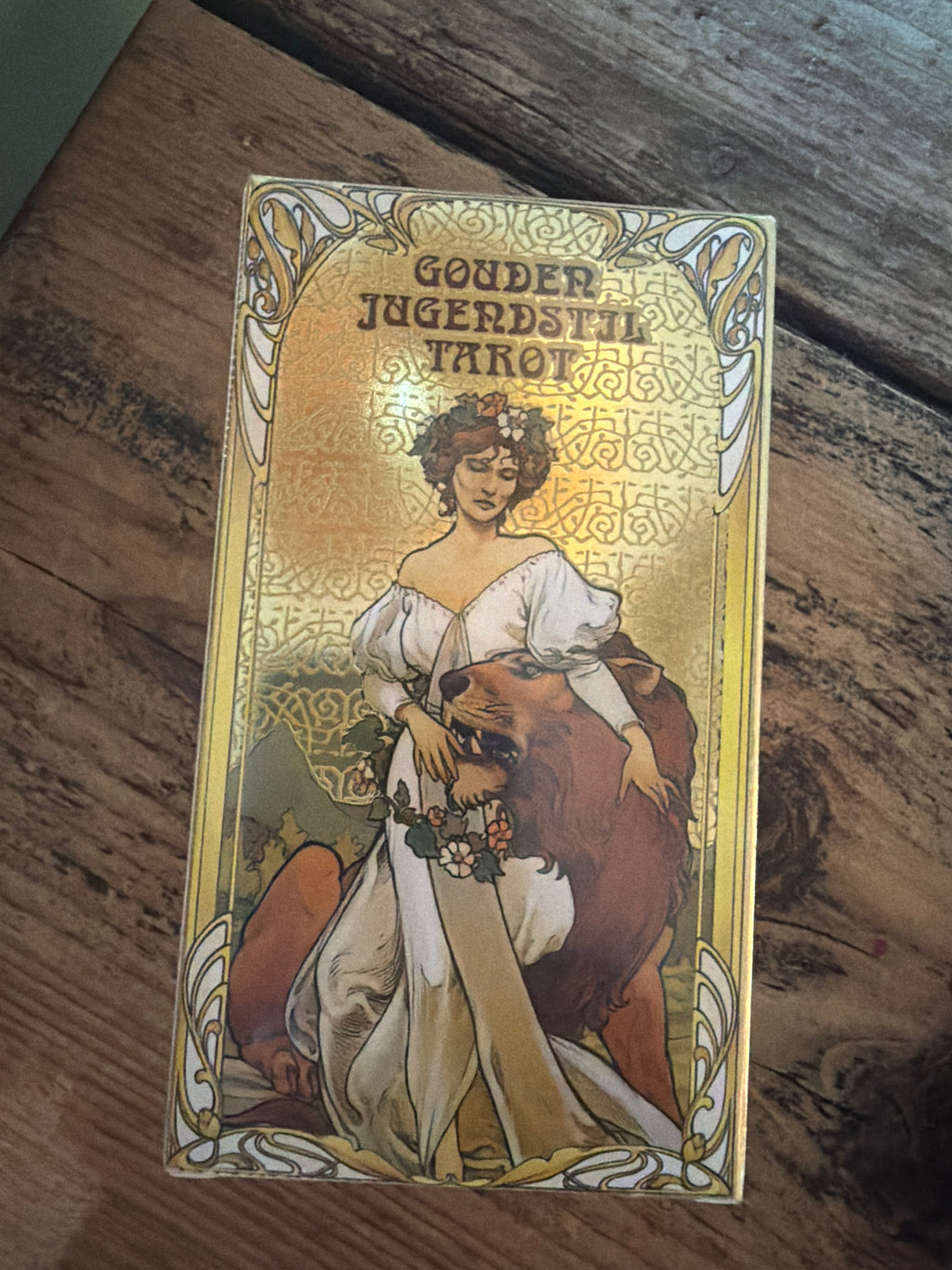 Golden art nouveau tarot